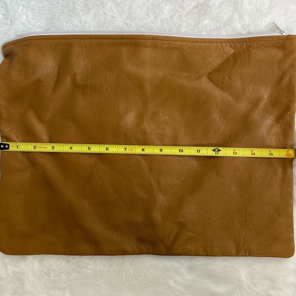 American Apparel Slouched Leather Clutch - Picture 7 of 9